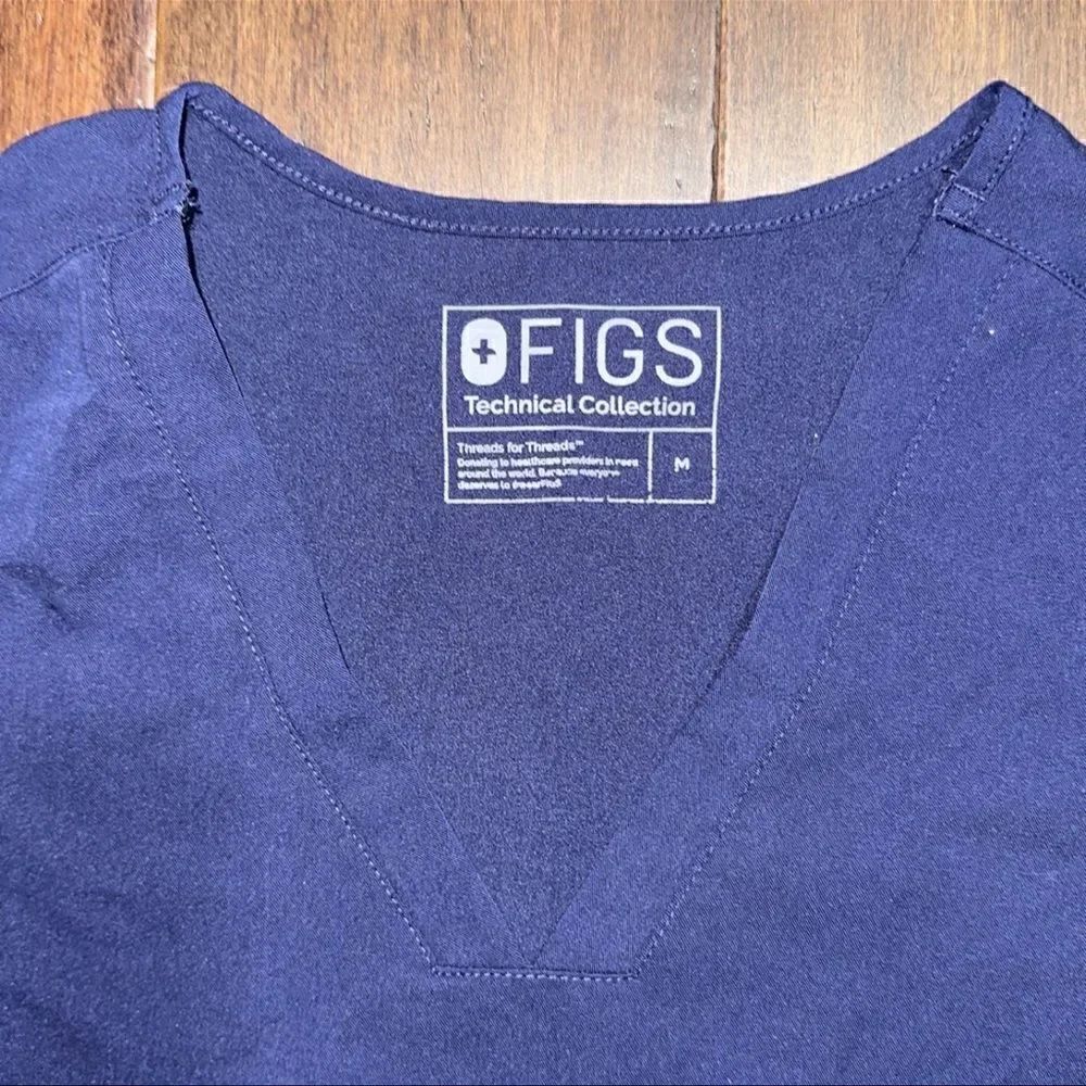 Figs Scrub Top  - Picture 5 of 5